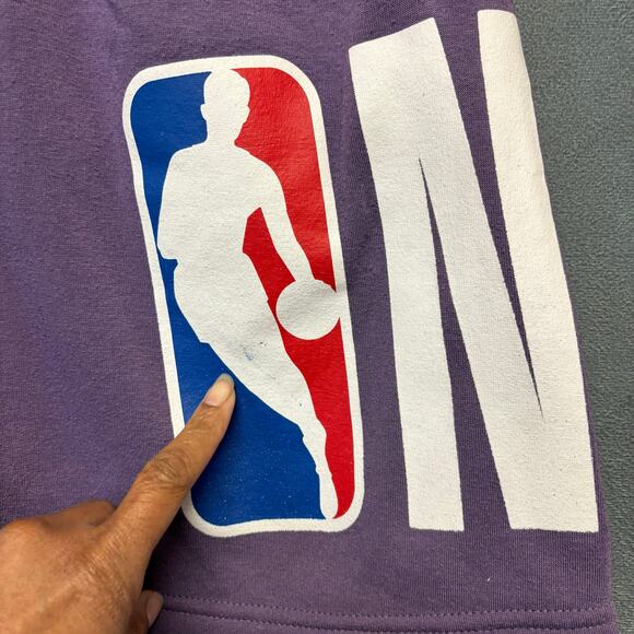 NBA Sweat Shorts Mens Medium Big Graphic Print Logo Basketball Athletic Gym - Picture 3 of 9